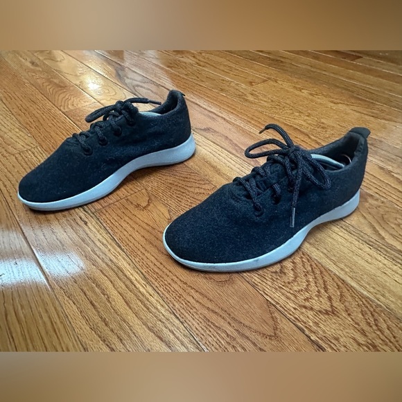 ALLBIRDS Wool Runners Charcoal Grey Merino Wool Knit Sneakers Womens 9 - Picture 1 of 7